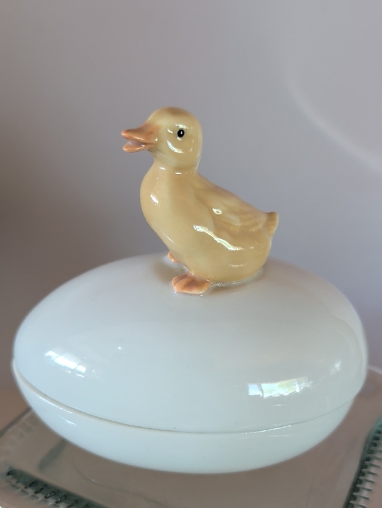 Otagari Other - Otagari Japan,Yellow Ceramic Duck Trinket Box.